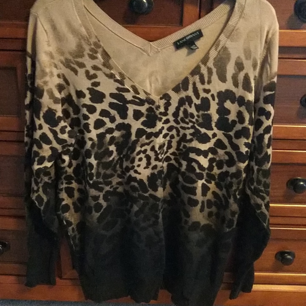Lane Bryant leopard print vneck sweater